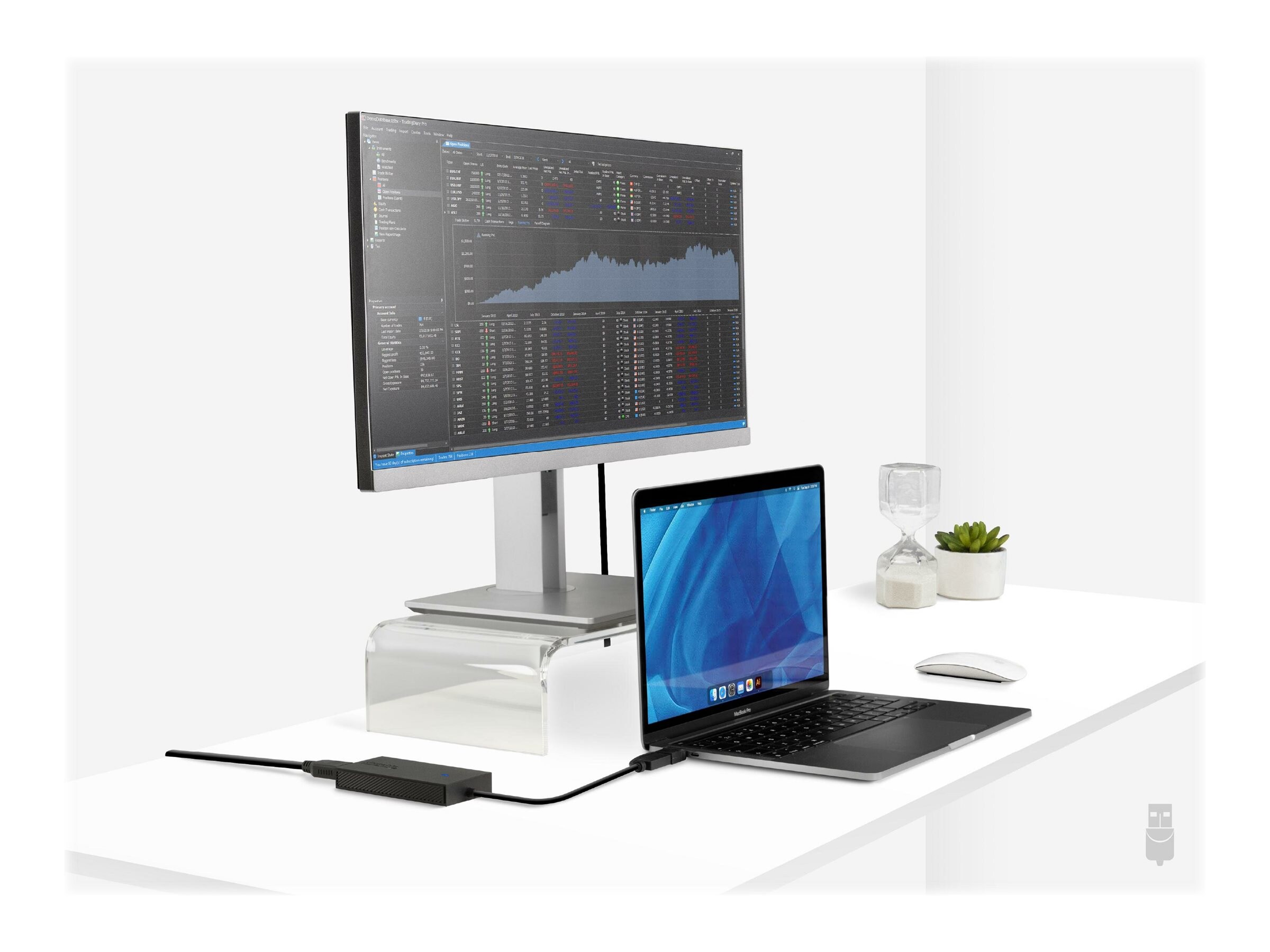 UGA-DP-S - Plugable Plugable USB-C or USB 3.0 Type A to DisplayPort M F -  MacConnection