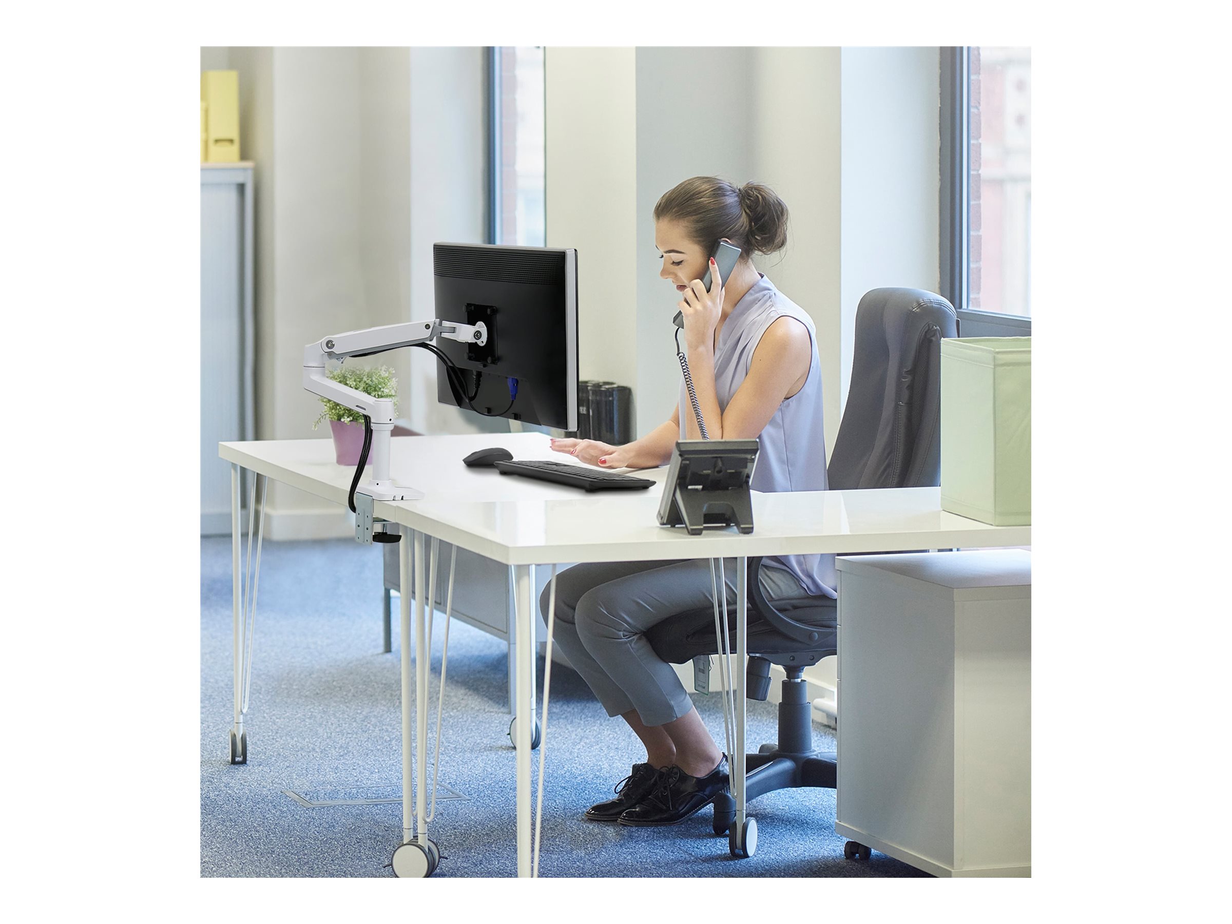 Ergotron LX Desk Mount LCD Monitor Arm, White (45-490-216)