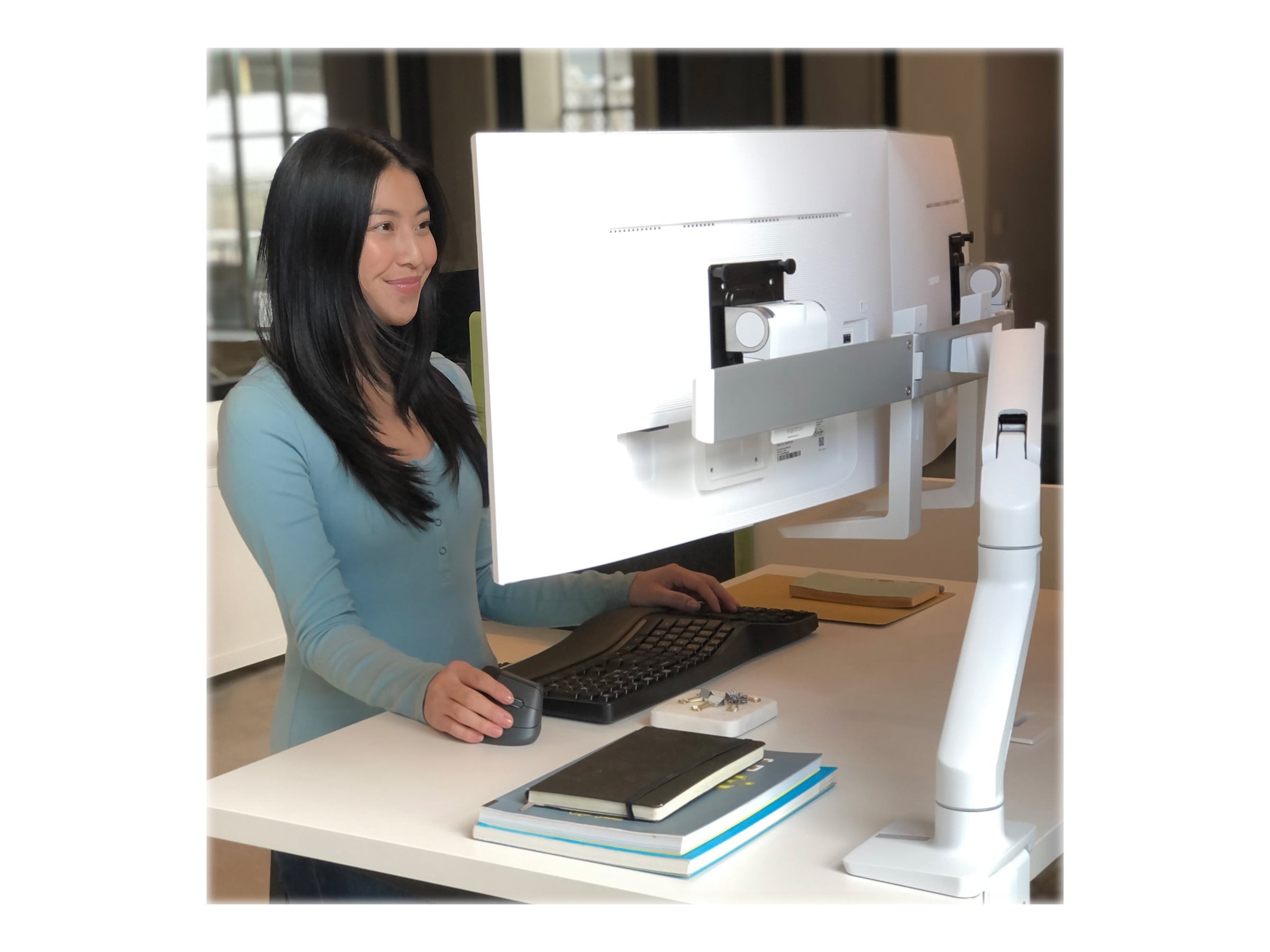 Ergotron HX Dual Monitor Desktop Arm, White (45-476-216)