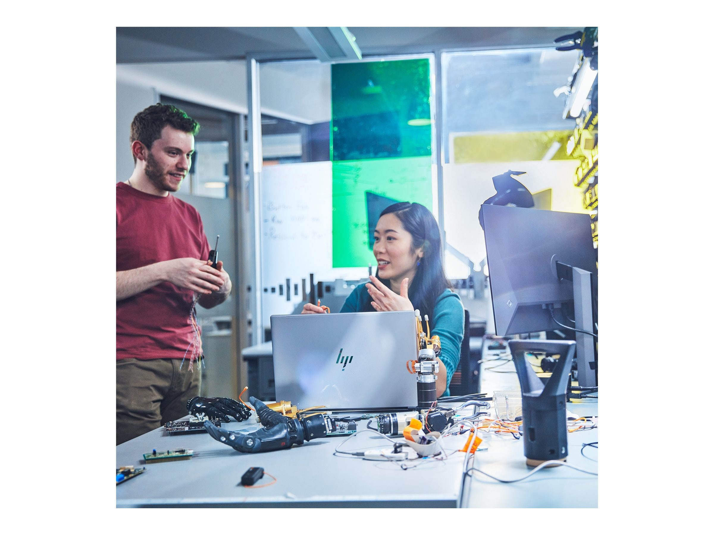 HP ZBook Fury 16 G11 Core i7-14700HX 16GB 512GB PCIe WF7 BT FR